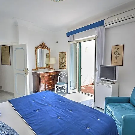 Vila Sleeps 8 Pool Air Con *