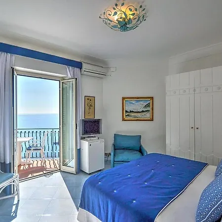 Sleeps 8 Pool Air Con Vila *