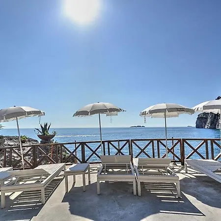 Vila Sleeps 8 Pool Air Con